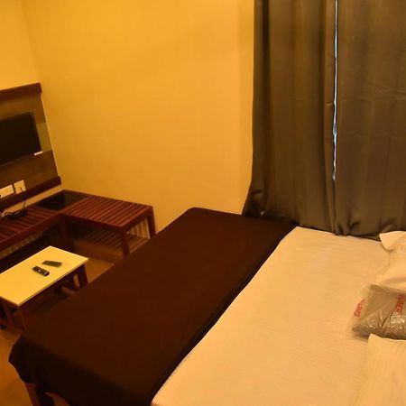 Hotel Coastal Inn ナーガパッティナム エクステリア 写真